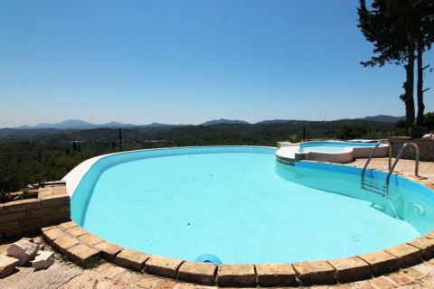 4 dormitorios Villa en Corfu, Greece No. 78203 3
