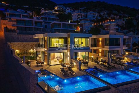 2 bedrooms Villa in Kas, Turkey No. 89572