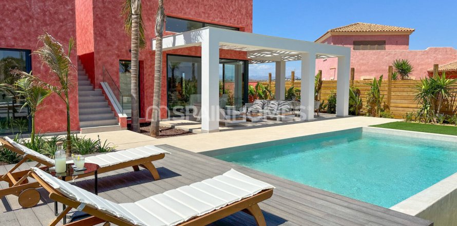 4 bedrooms Villa in Phu Yen, Vietnam No. 76693