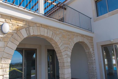 3 bedrooms Villa in Paphos, Cyprus No. 39126 11