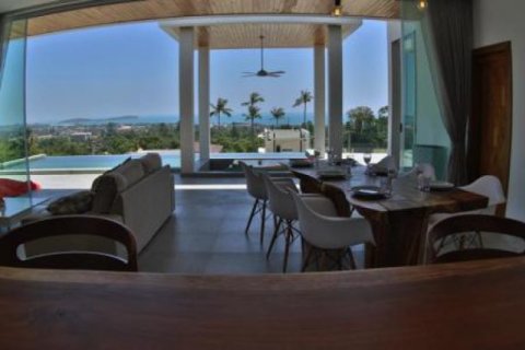 3 bedrooms Villa on the Chaweng Beach, Thailand No. 95946 4