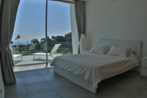 3 bedrooms Villa on the Chaweng Beach, Thailand No. 95946 24