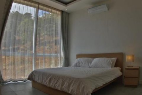 3 bedrooms Villa on the Chaweng Beach, Thailand No. 95946 17