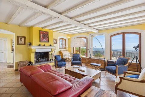 5 bedrooms House in Cabris, France No. 99765 3