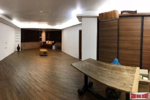 3 bedrooms Apartment in Bangkok, Thailand No. 95851 4