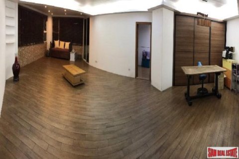 3 bedrooms Apartment in Bangkok, Thailand No. 95851 3