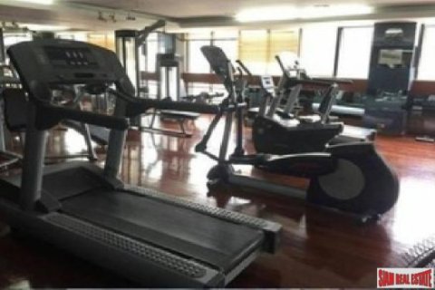 3 bedrooms Apartment in Bangkok, Thailand No. 95851 11