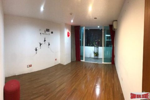 3 bedrooms Apartment in Bangkok, Thailand No. 95851 17