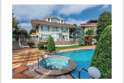 5 bedrooms Villa in Khanh Hoa, Vietnam No. 15089 1