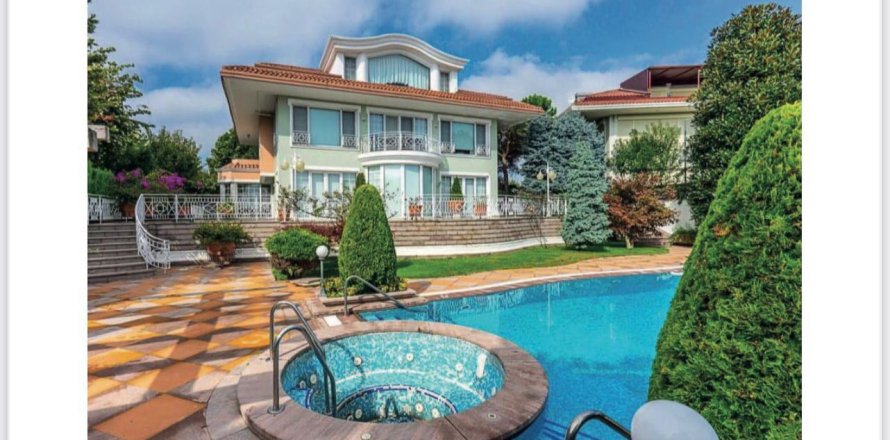 5 bedrooms Villa in Khanh Hoa, Vietnam No. 15089