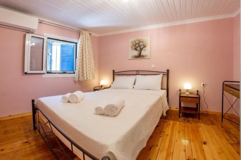 2 bedrooms House in Lefkada, Greece No. 55212 5