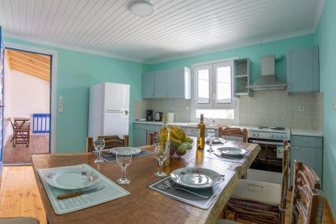 2 bedrooms House in Lefkada, Greece No. 55212 3