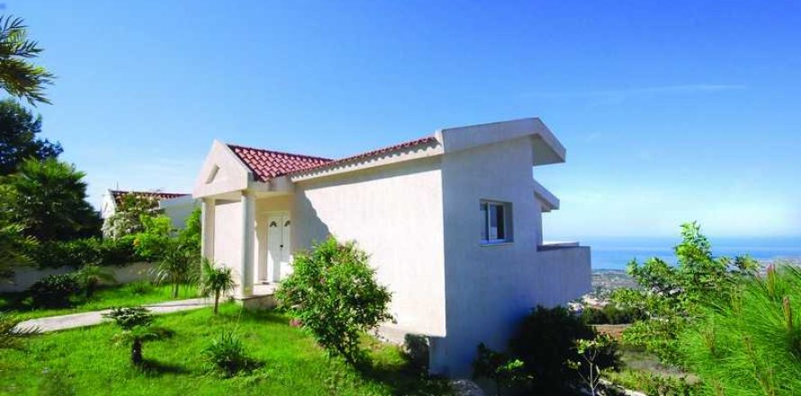 5 dormitorios Villa en Tala, Cyprus No. 82702