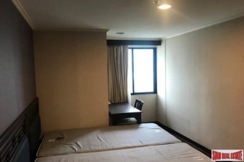 2 bedrooms Apartment in Bangkok, Thailand No. 96843 11