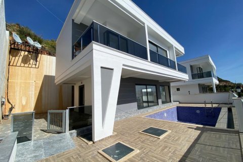 4 rooms Villa in Alanya, Turkey No. 21421