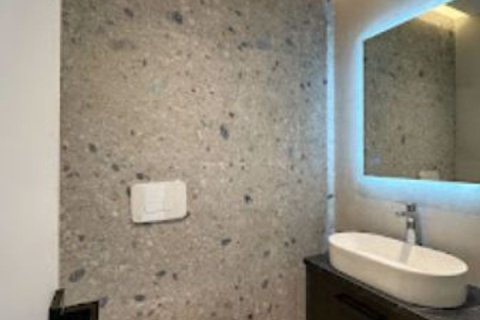 Квартира с 2 спальнями в Лимассол, Кипр №81112 5