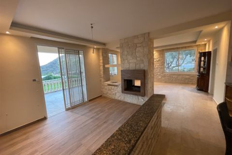 5 bedrooms Villa in Fasoula, Cyprus No. 76806 6