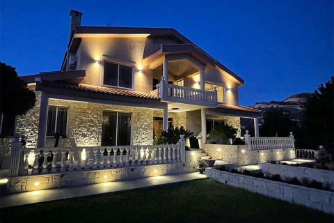 5 bedrooms Villa in Fasoula, Cyprus No. 76806 1