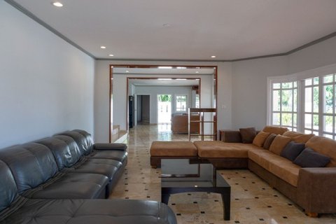 6 bedrooms House in Kathu, Thailand No. 96688 5