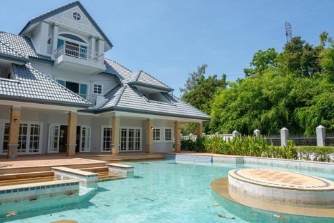 6 bedrooms House in Kathu, Thailand No. 96688 3