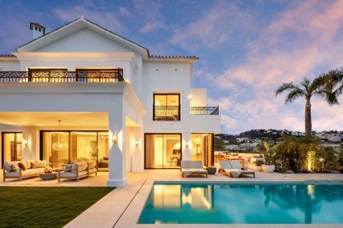 5 bedrooms House in Benahavis, Spain No. 92346
