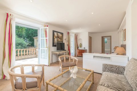 5 bedrooms Villa in Antibes, France No. 68756 17