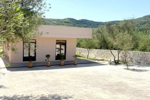 3 bedrooms House in Heraklion, Greece No. 107819 1