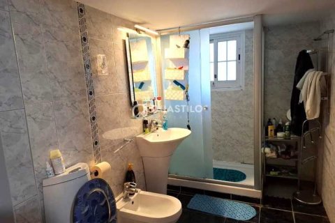 3 bedrooms House in Germasogeia, Cyprus No. 81703 5