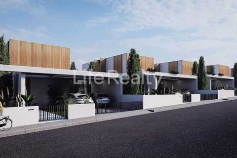 3 bedrooms House in Pyrgos, Cyprus No. 66534 1