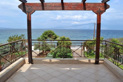5 bedrooms House in Chalcis, Greece No. 109515