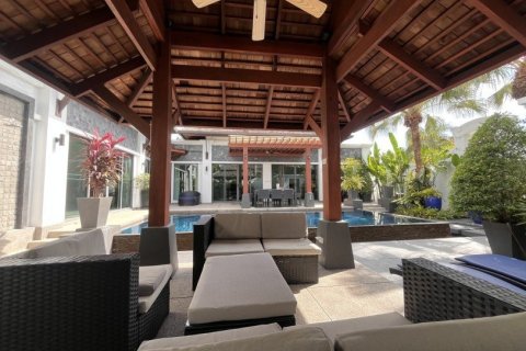 170m² Villa in Layan Beach, Thailand No. 97438 6