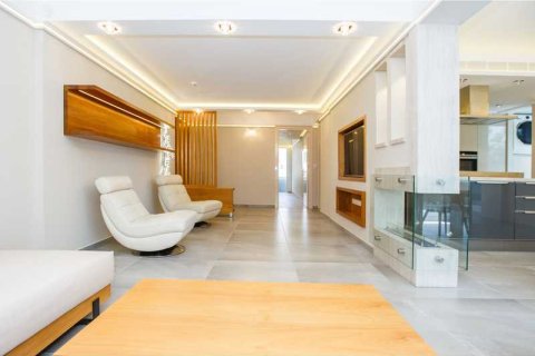 3 bedrooms Apartment in Limassol, Cyprus No. 73123 2