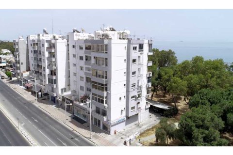 3 bedrooms Apartment in Limassol, Cyprus No. 73123 16