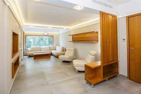 3 bedrooms Apartment in Limassol, Cyprus No. 73123 3