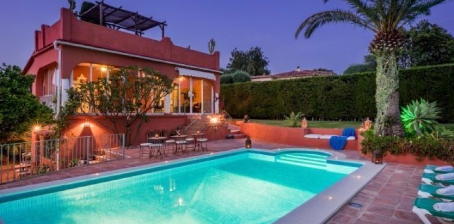 Коммерческая недвижимость 147м² в Tan Xuan, Вьетнам №25307