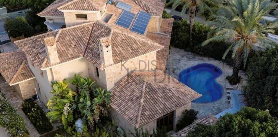 6 chambres Villa à Ypsonas, Cyprus No. 62609