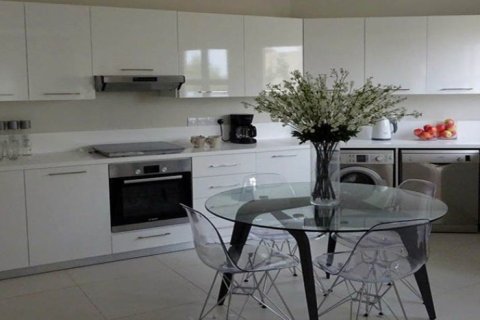 4 rooms Villa in Paphos, Cyprus No. 105238 4