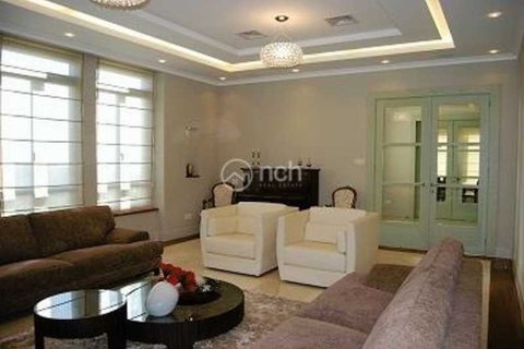 5 bedrooms Villa in Agios Athanasios, Cyprus No. 74459 4