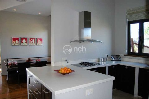 5 bedrooms Villa in Agios Athanasios, Cyprus No. 74459 14