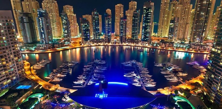 3 dormitorios Apartment en Dubai, UAE No. 91999