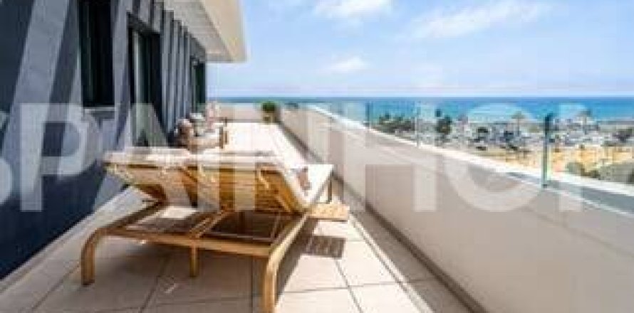 2 bedrooms Penthouse in Torremolinos, Spain No. 124308