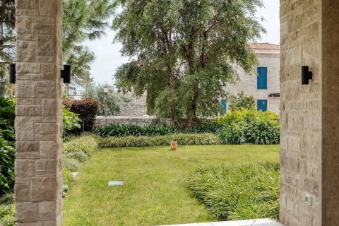 1 bedroom Apartment in Herceg Novi, Montenegro No. 104834 1