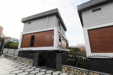 5 bedrooms Villa in Chau Doc, Vietnam No. 11954 23