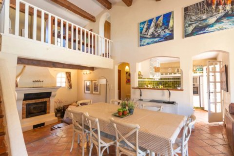 4 bedrooms Villa in Le Plan-de-la-Tour, France No. 68201 7