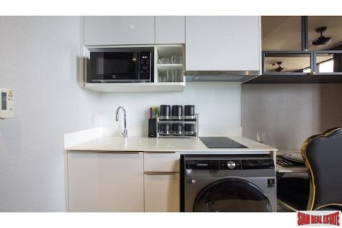 1 bedroom Apartment in Bangkok, Thailand No. 96170 12