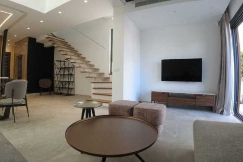 4 bedrooms House in Germasogeia, Cyprus No. 30375 2