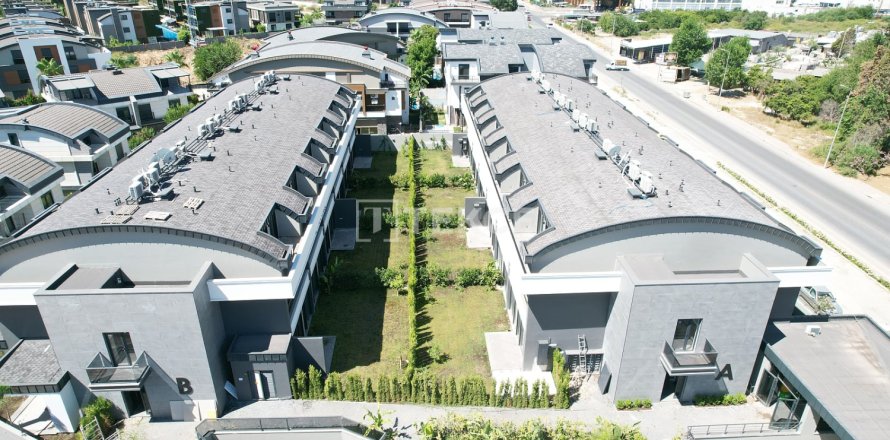 2 bedrooms Apartment in Antalya, Turkey No. 122977