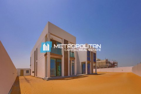 5 dormitorios Villa en Abu Dhabi, UAE No. 4342