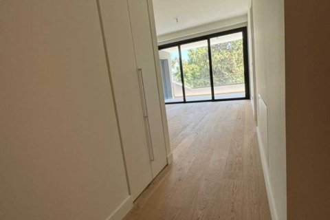 3 bedrooms Apartment in Germasogeia, Cyprus No. 63976 8