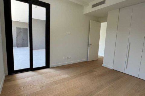 3 bedrooms Apartment in Germasogeia, Cyprus No. 63976 4